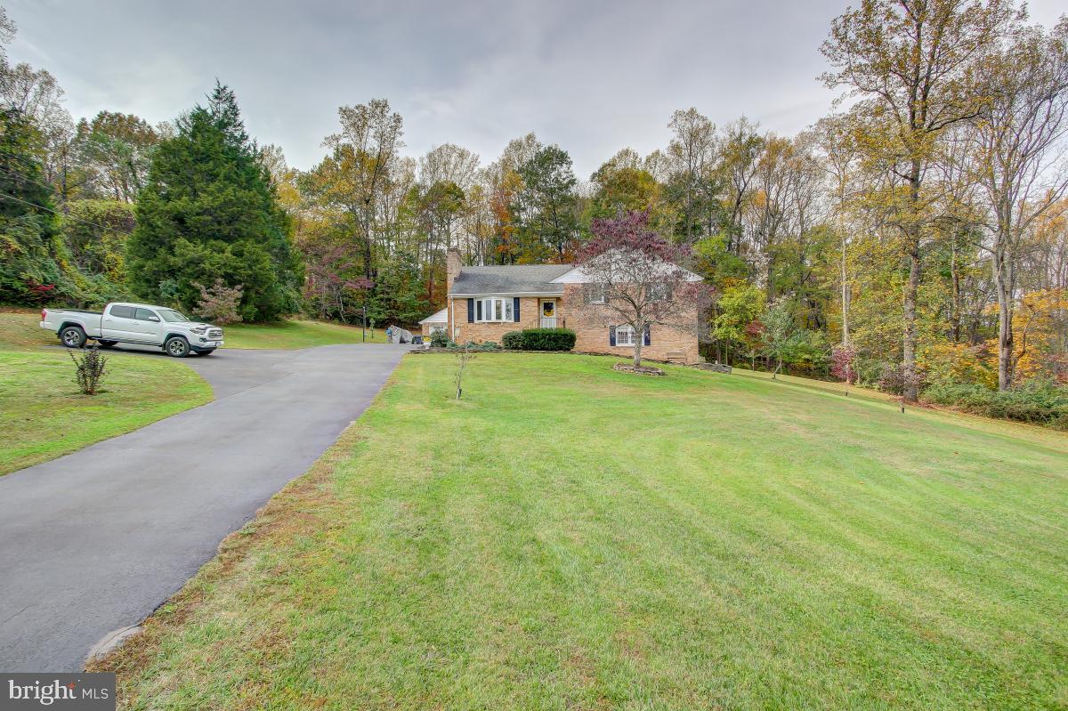 6588 Kelly Road Warrenton, VA 20187 - Photo 2 of 39 1.61 Acre Rolling Lot with Long Driveway & Garage