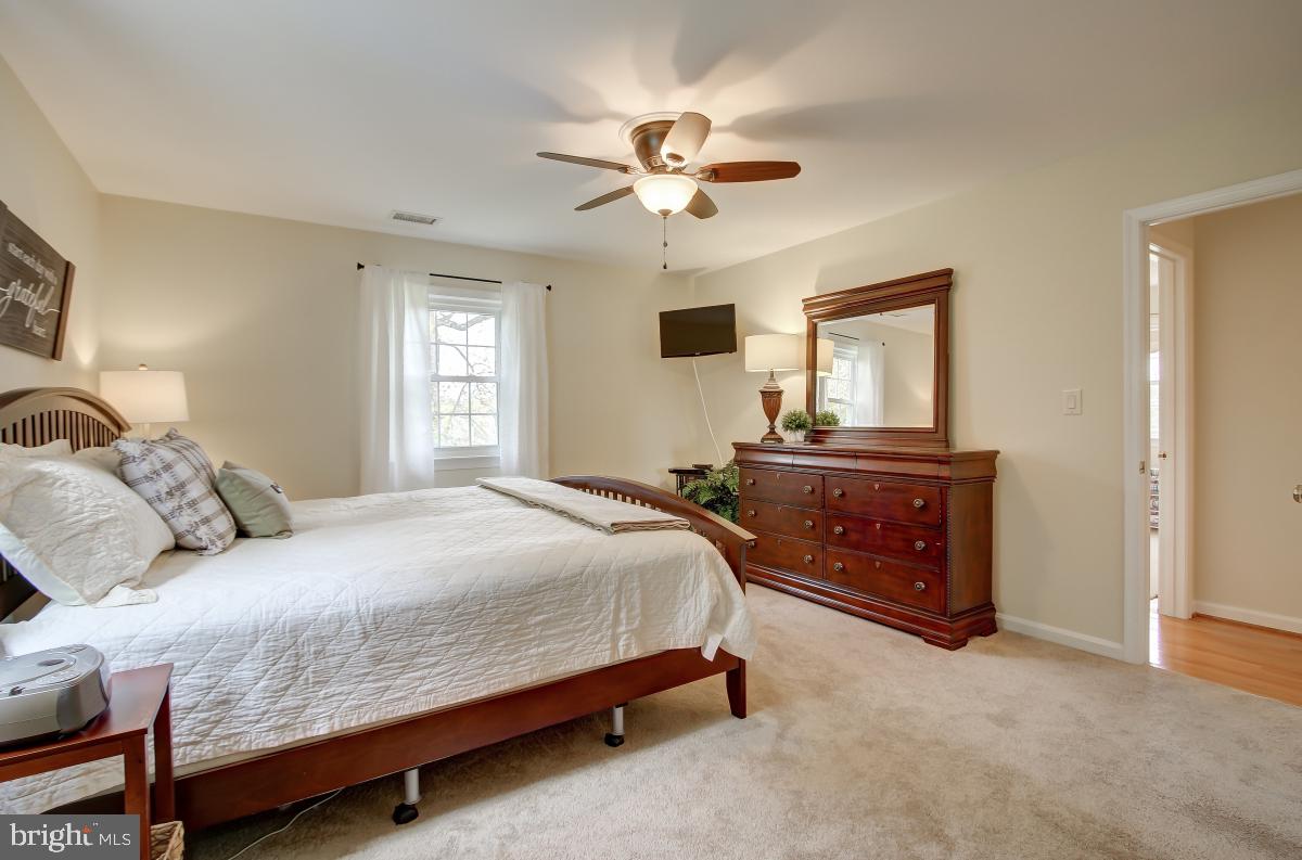 6588 Kelly Road Warrenton, VA 20187 - Photo 23 of 39 Spacious