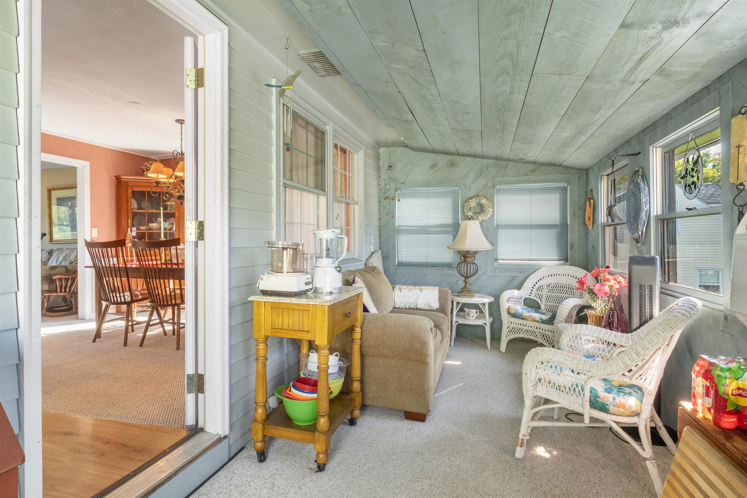 77 Knox Marsh Road Dover, NH 03820 - Photo 13 of 46
