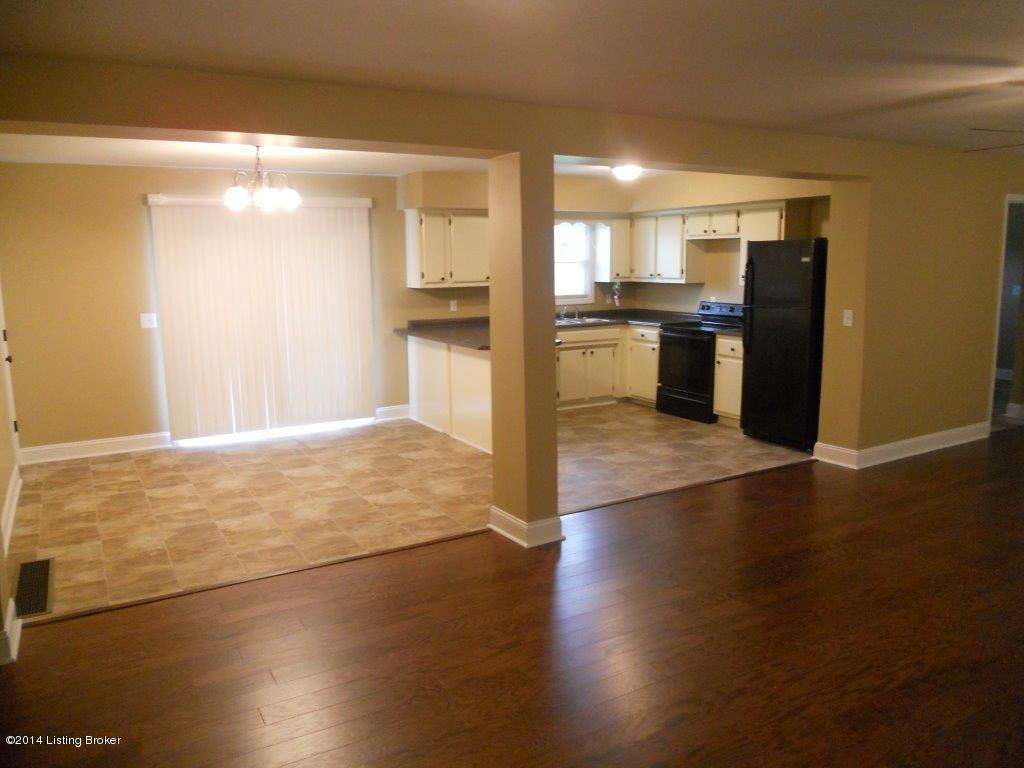 880 Cheyenne Road Radcliff, KY 40160 - Photo 12 of 47 DSCN2085