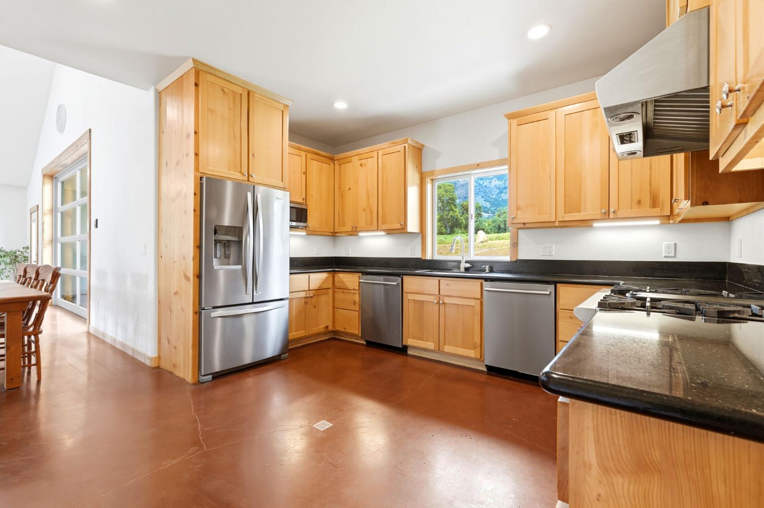 39348 Dunlap Road Dunlap, CA 93621 - Photo 35 of 97