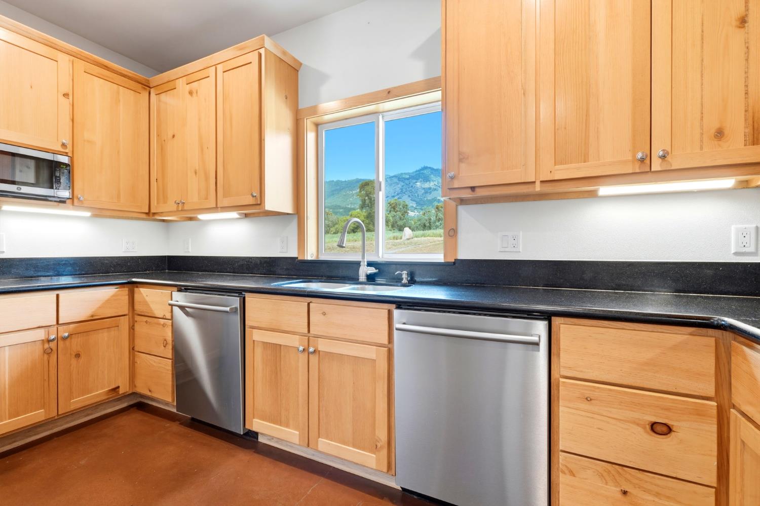 39348 Dunlap Road Dunlap, CA 93621 - Photo 38 of 97