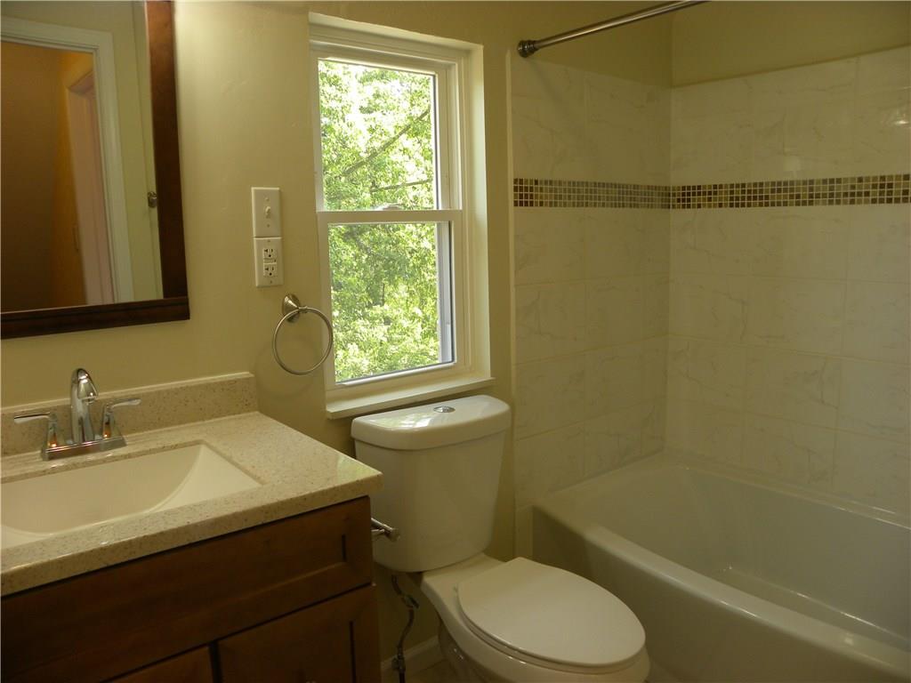 624 Highview Road Pittsburgh, PA 15234 - Photo 15 of 22 Second floor remodeled full bath room