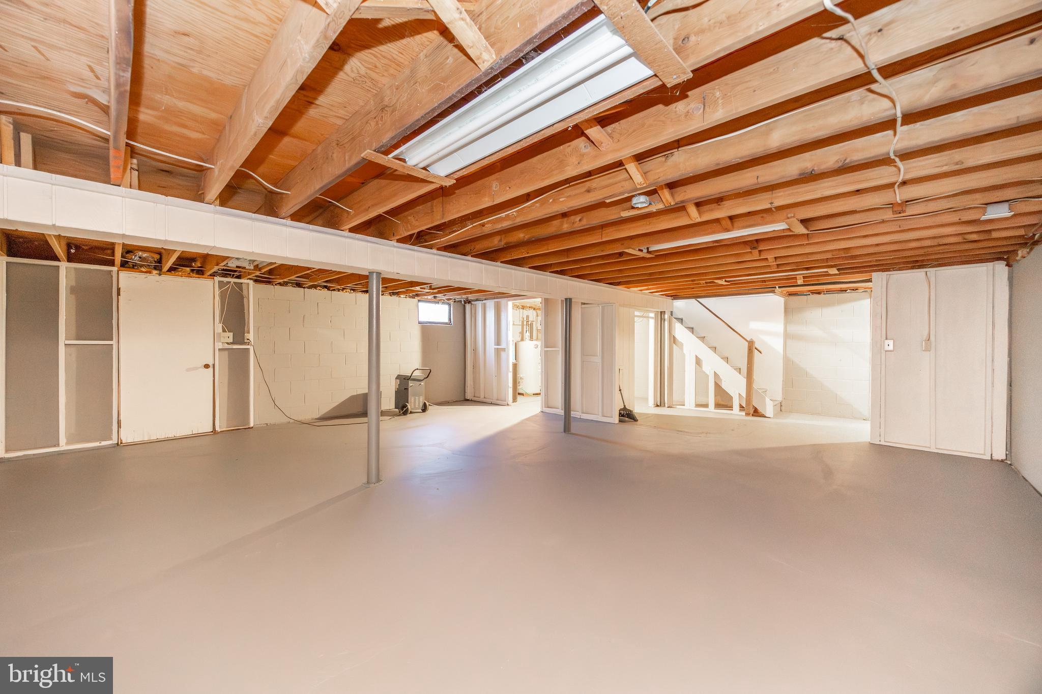800 Scholl Road Pottstown, PA 19465 - Photo 36 of 49 a view of an empty room with a window