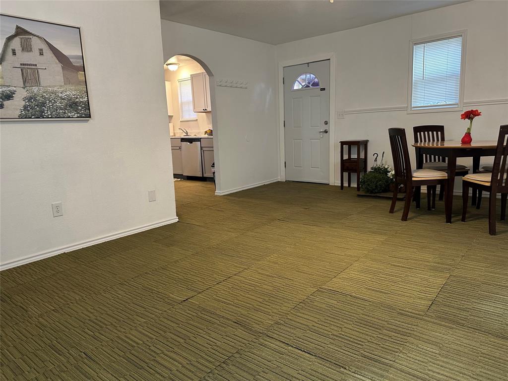 144 Huntoon Trail Mabank, TX 75156 - Photo 2 of 8 a view of a livingroom with furniture and window