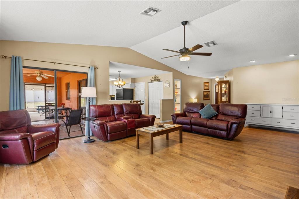 8675 Tom Costine Road Lakeland, FL 33809 - Photo 10 of 37