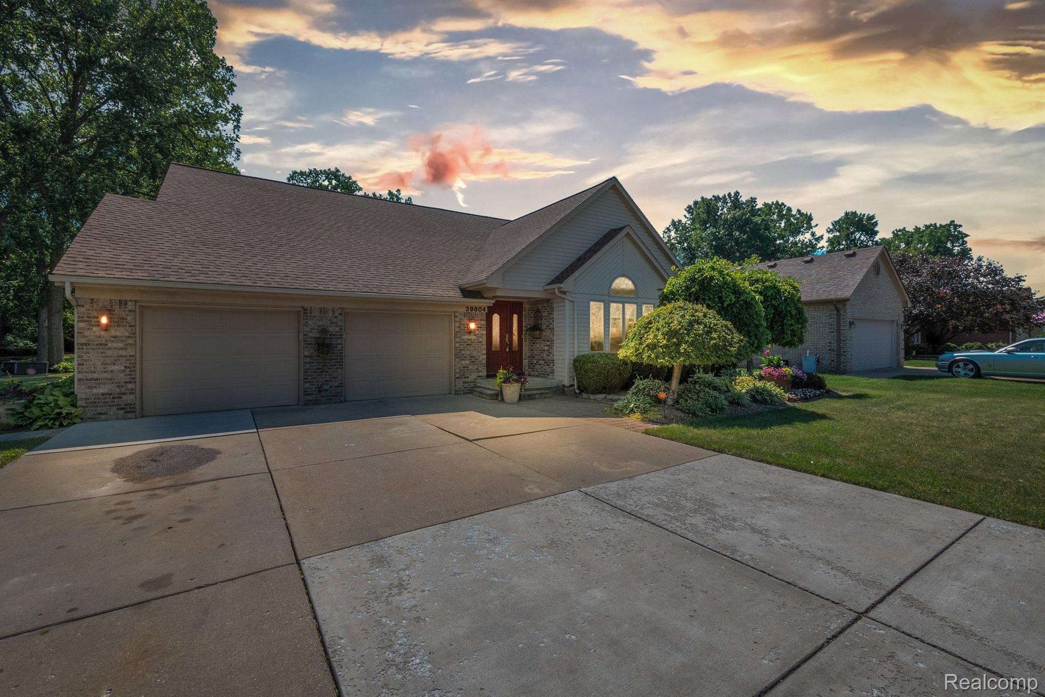 39804 Dequindre Road Sterling Heights, MI 48310 - Photo 2 of 47 Gallery Image 2
