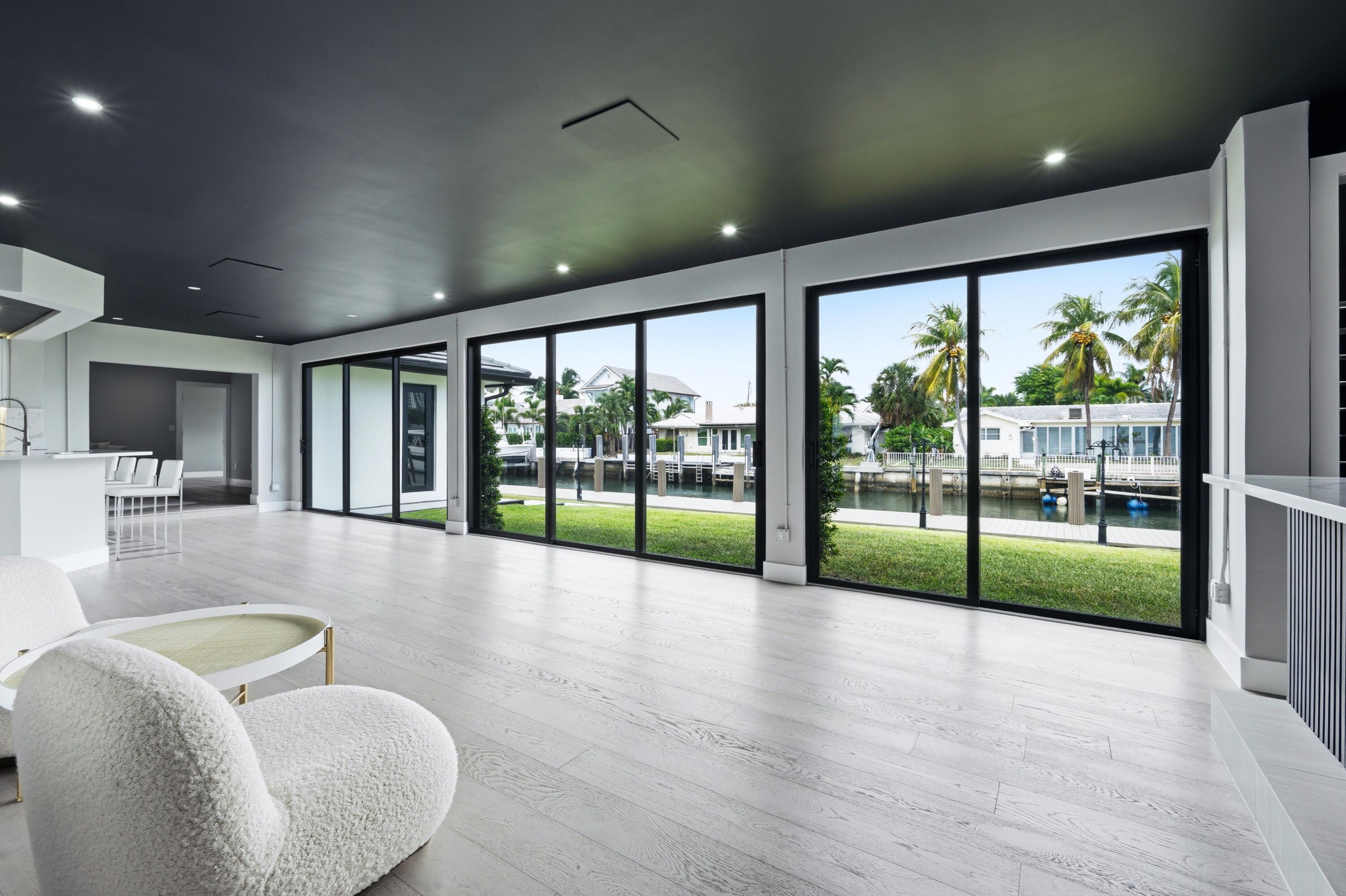 1170 Fairview Lane Singer Island, FL 33404 - Photo 12 of 16 Kitchen/Bar Lounge