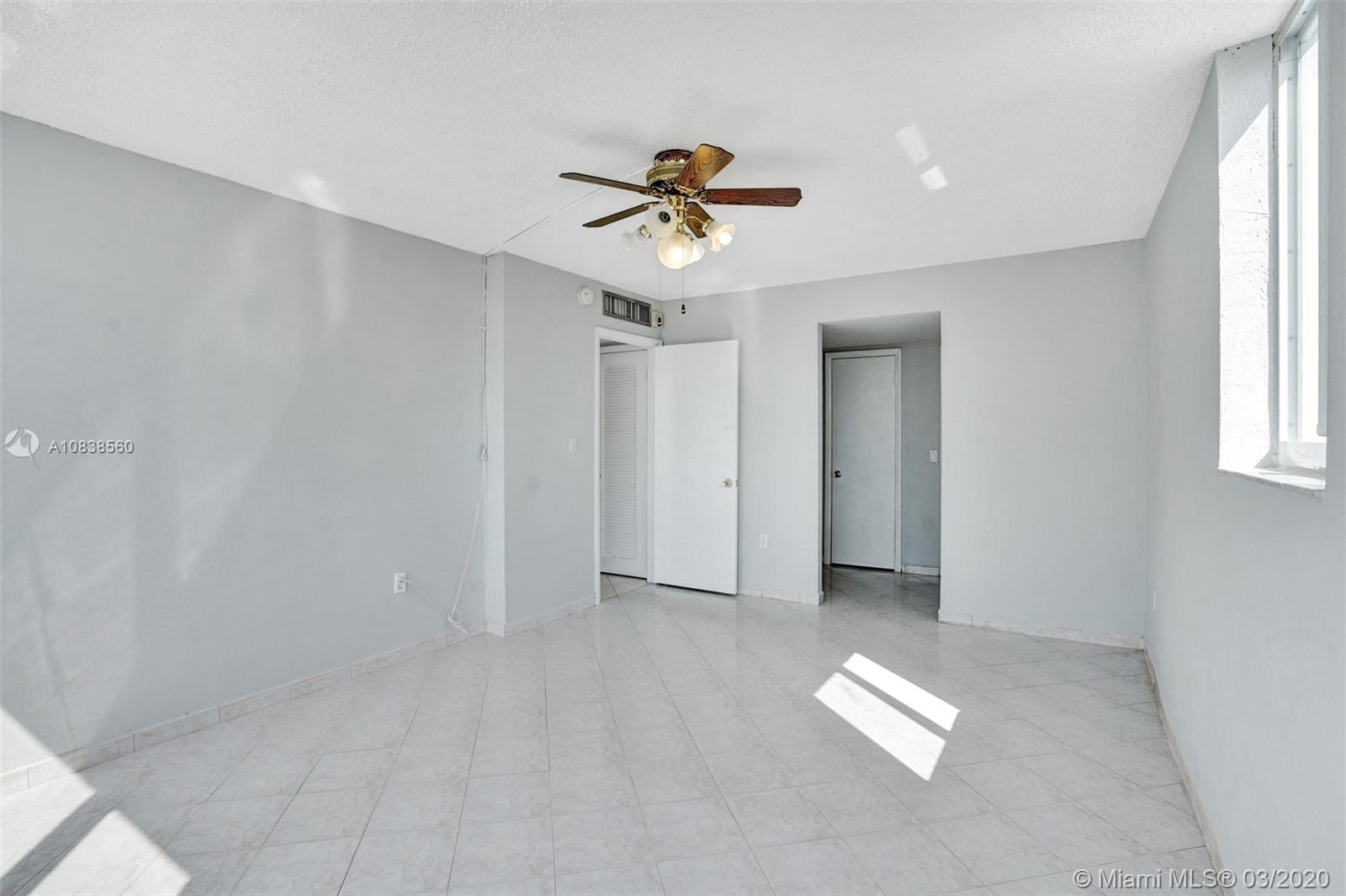 1345 Lincoln Road, Unit 905 Miami Beach, FL 33139 - Photo 17 of 47