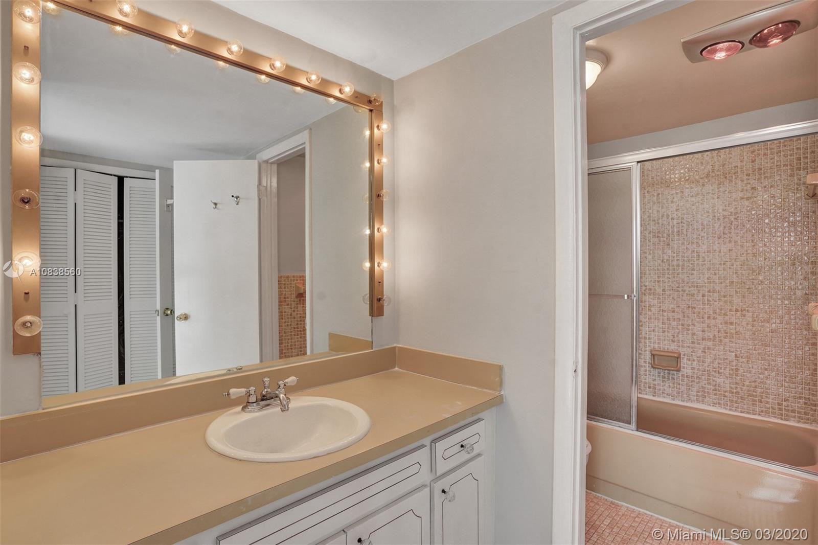 1345 Lincoln Road, Unit 905 Miami Beach, FL 33139 - Photo 23 of 47