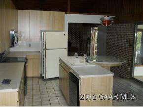 374 Sugar Loaf Road Staunton, VA 24401 - Photo 4 of 20 Gallery Image 4