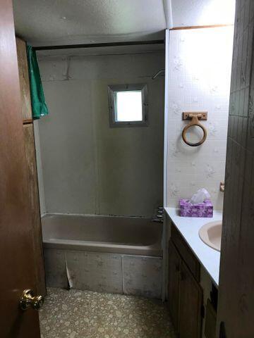 7040 Lakeside Drive Barryton, MI 49305 - Photo 9 of 29 Bathroom