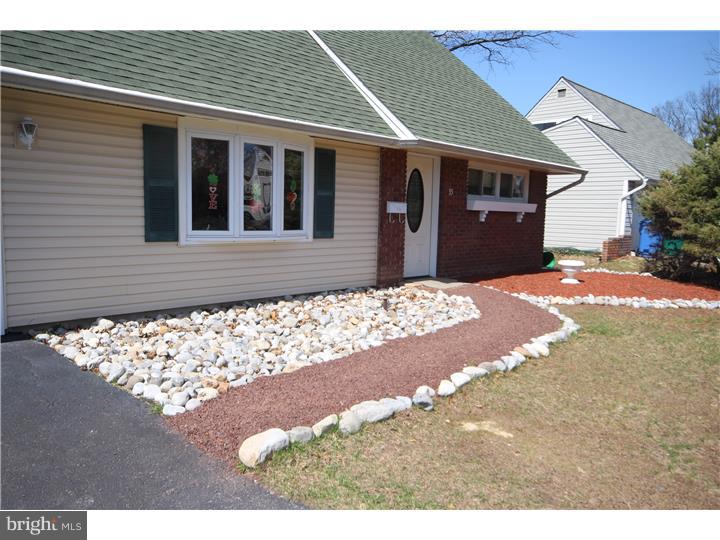 35 Iris Road Levittown, PA 19057 - Photo 2 of 20 Exterior Front