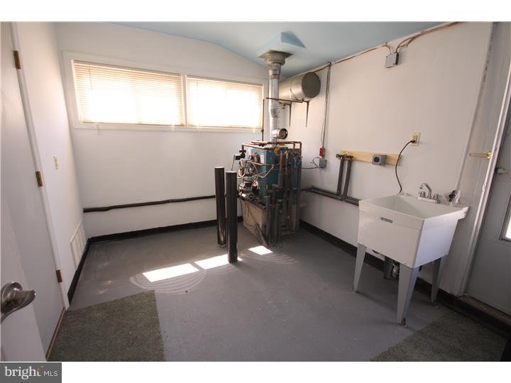 35 Iris Road Levittown, PA 19057 - Photo 15 of 20 Laundry Room