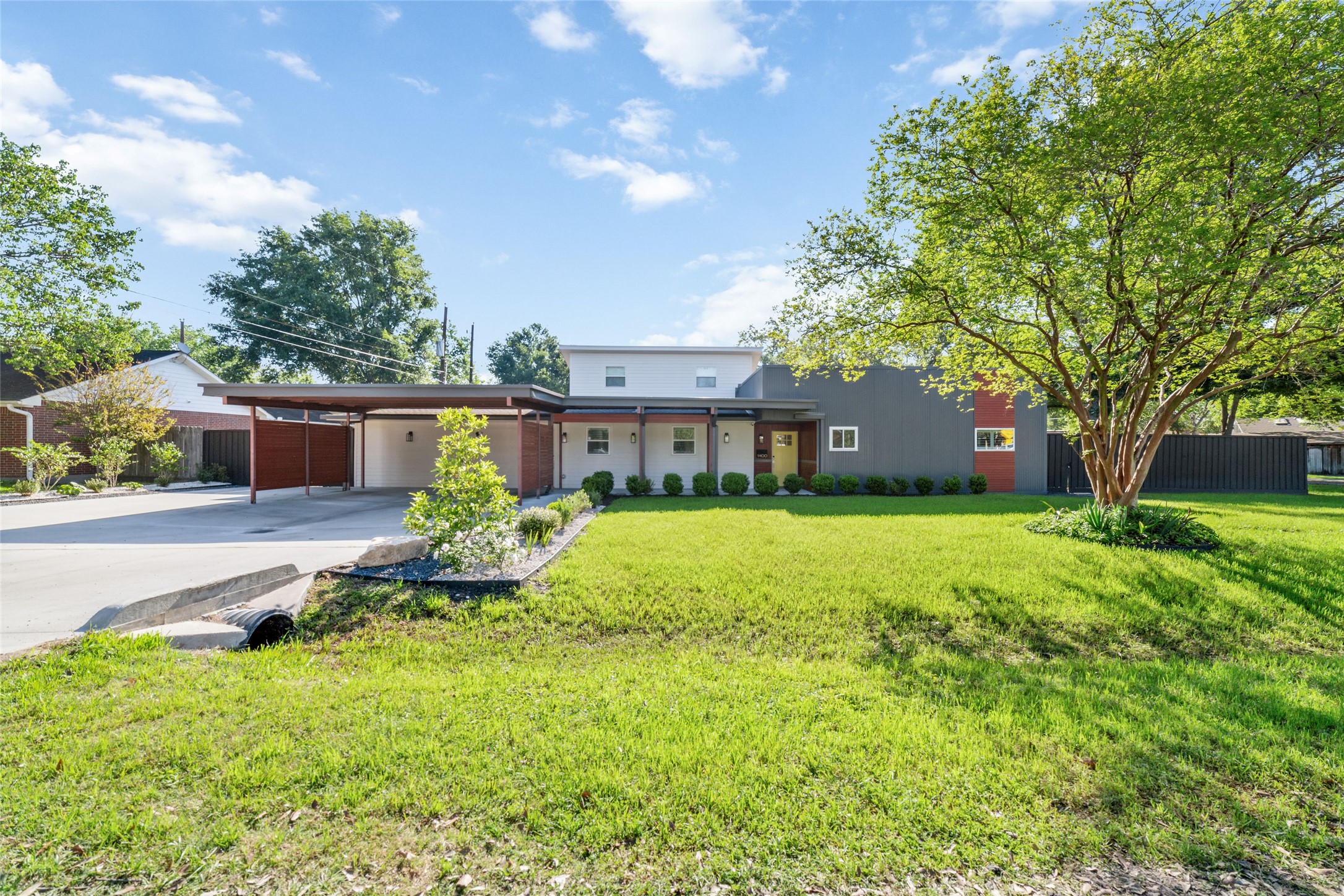 9400 Spring Branch Drive Houston, TX 77080 - Photo 4 of 45 Gallery Image 4
