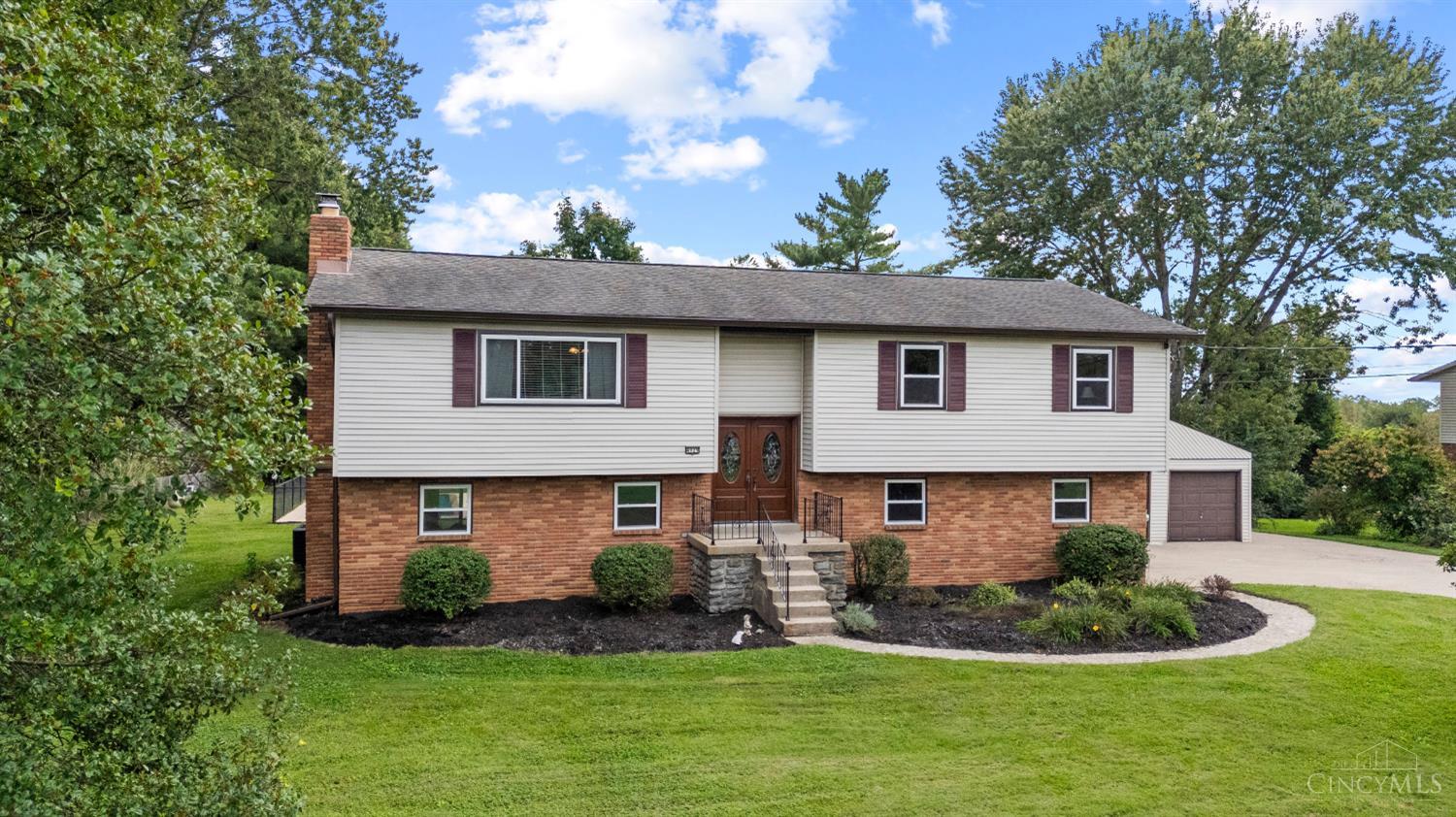 4925 Springdale Road Cincinnati, OH 45251 - Photo 6 of 67 Gallery Image 6
