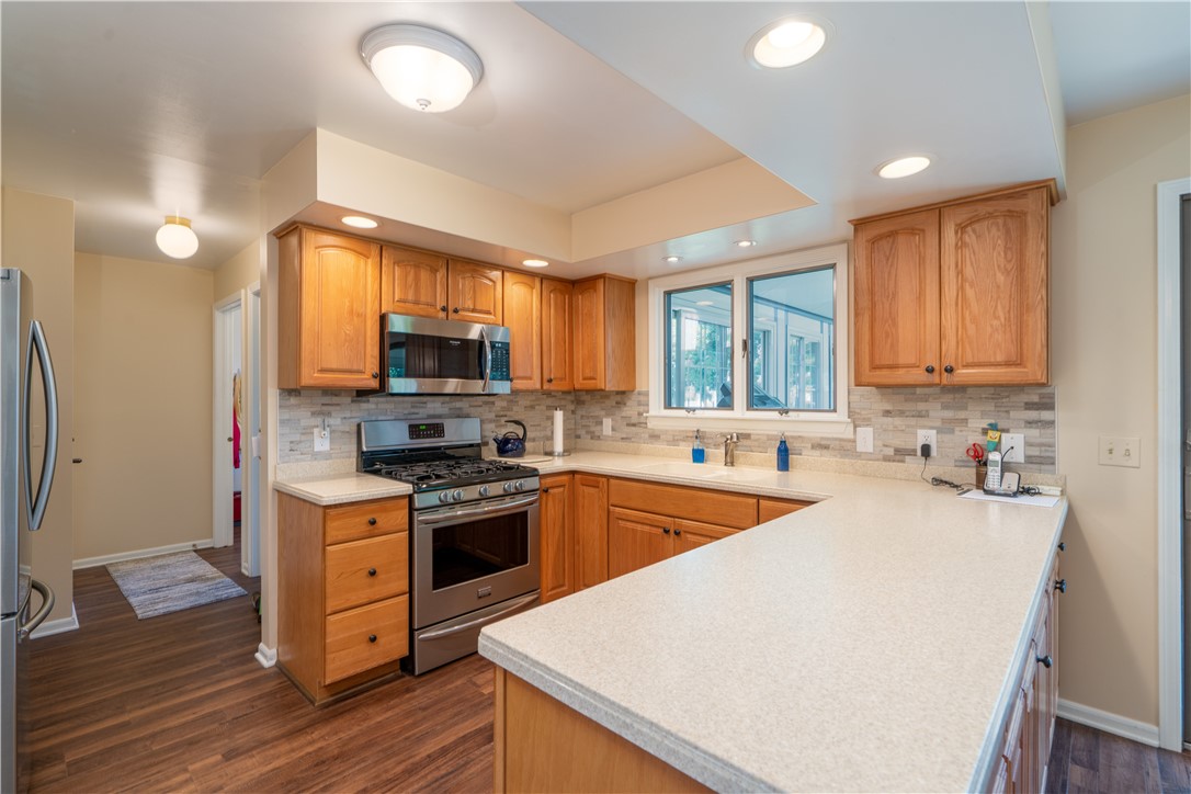 46 Scotch Pine Drive Greece, NY 14616 - Photo 10 of 33