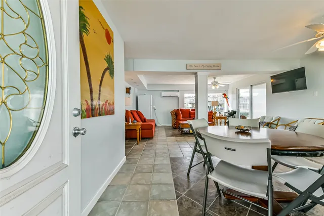 $3,500 | 16542 East Bayside Way, Galveston, TX 77554