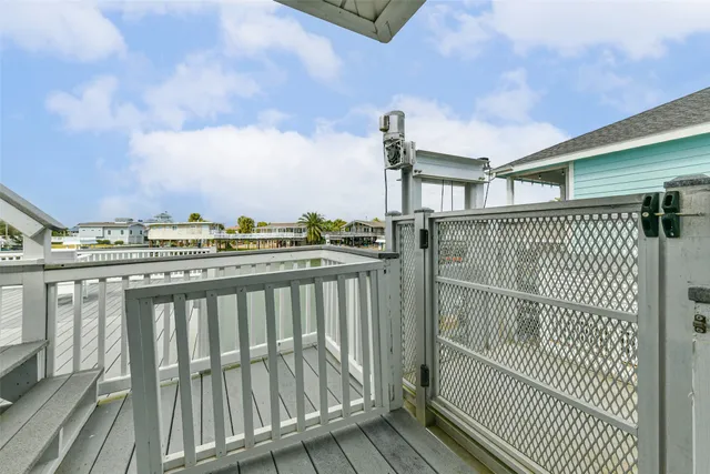 $3,500 | 16542 East Bayside Way, Galveston, TX 77554