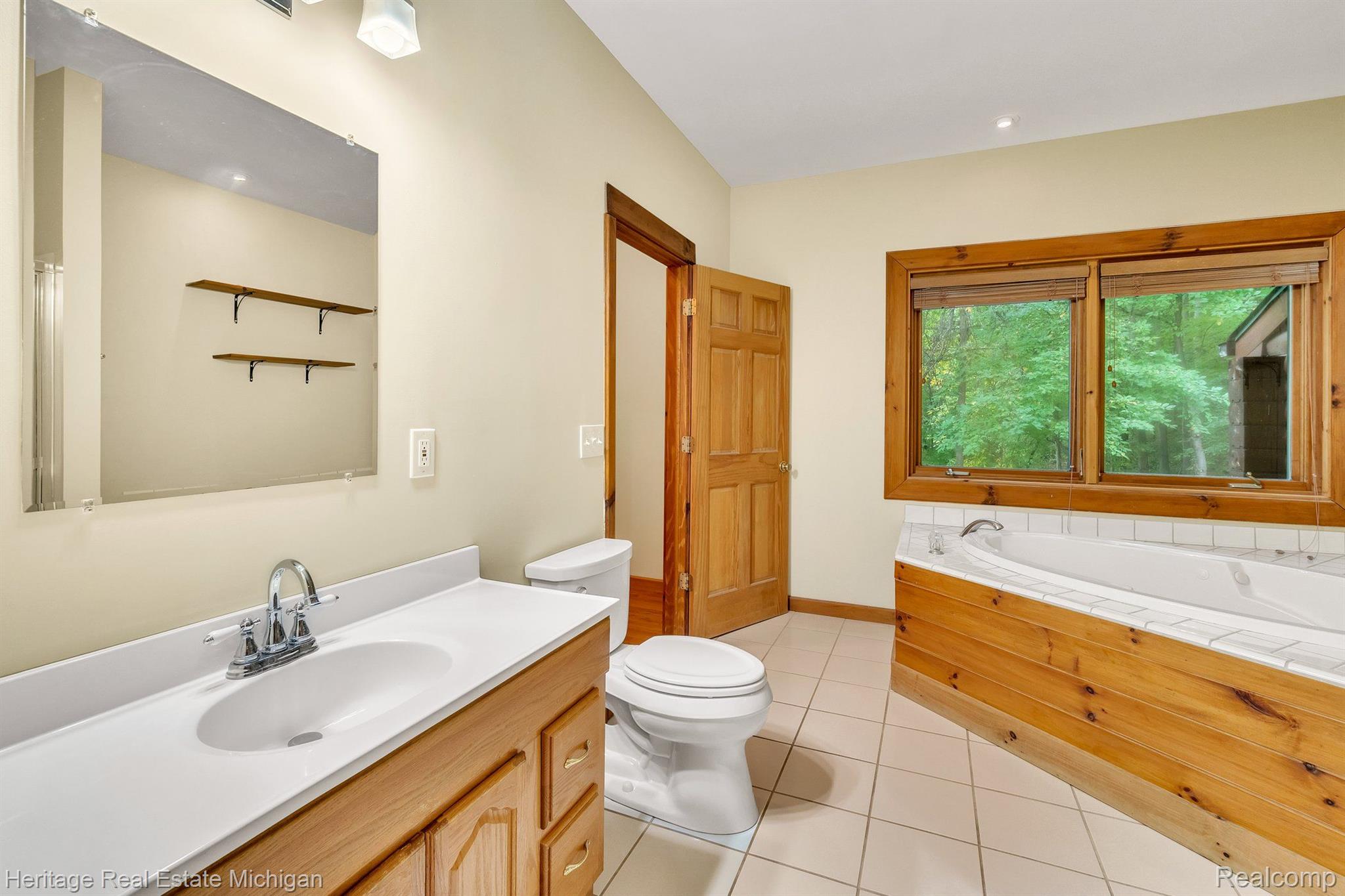 3754 Brighton Road Howell, MI 48843 - Photo 23 of 62 Master Bath