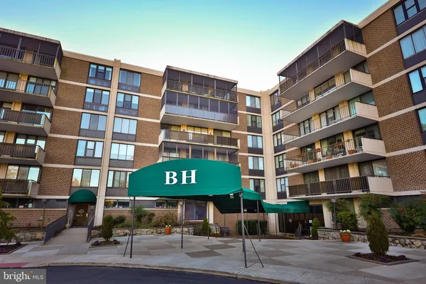 $350,000 | 8302 Old York Road, Unit B42, Elkins Park, PA 19027