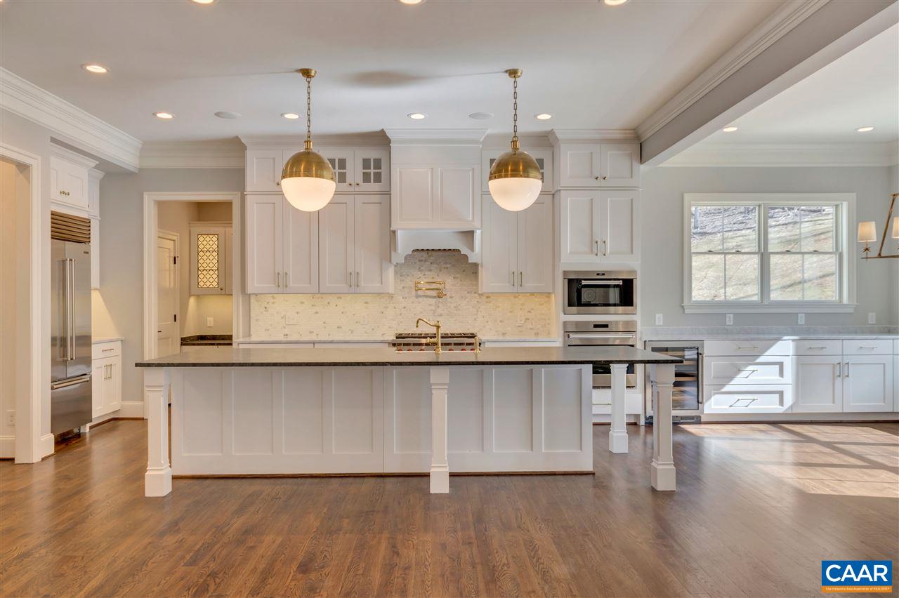 305 Spring Lane Charlottesville, VA 22903 - Photo 7 of 50 Gallery Image 7