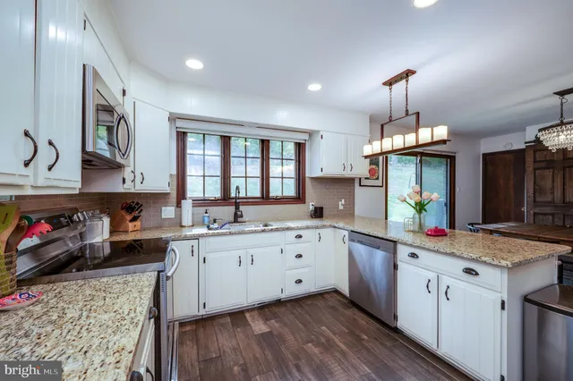 $384,900 | 15 Bare Avenue, Shillington, PA 19607