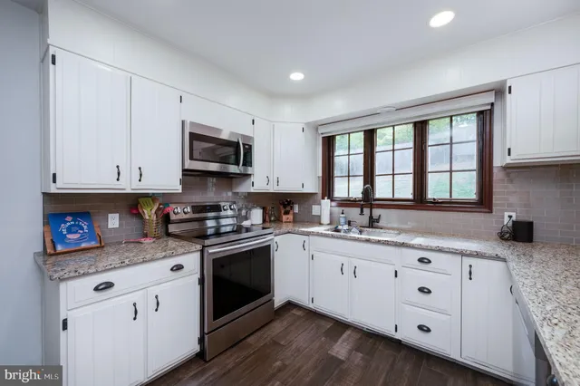 $384,900 | 15 Bare Avenue, Shillington, PA 19607