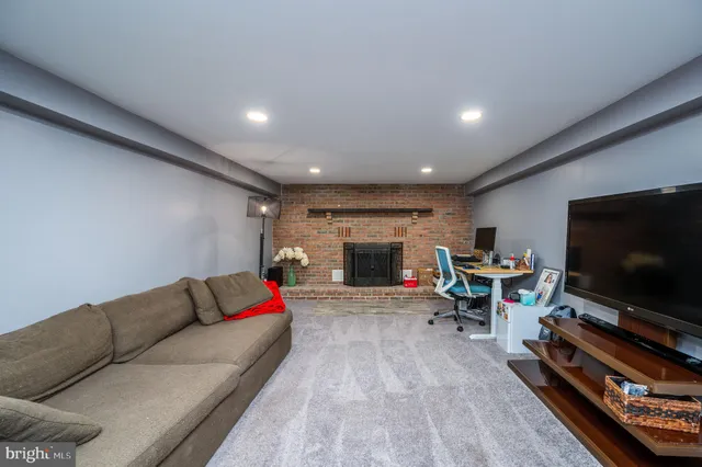 $384,900 | 15 Bare Avenue, Shillington, PA 19607