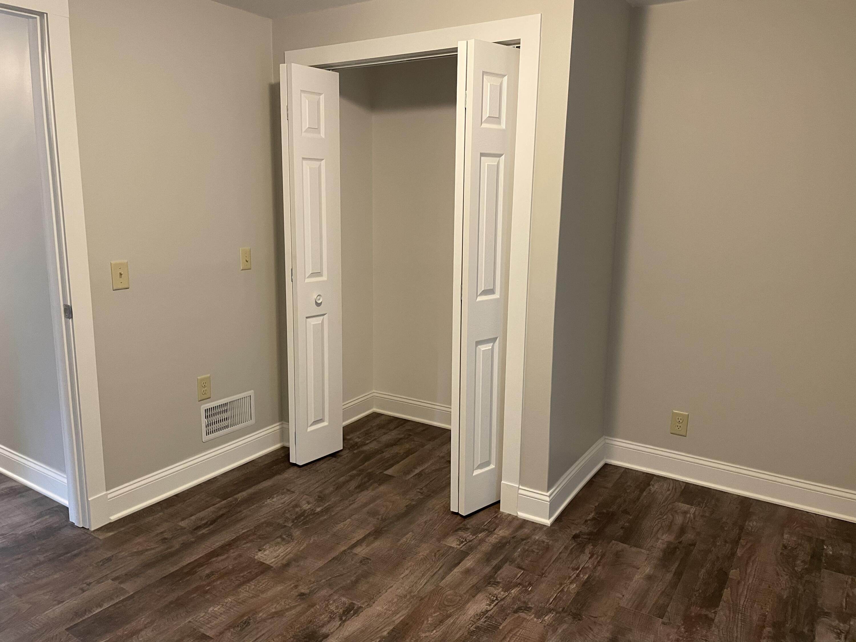 408 Romine Street Colon, MI 49040 - Photo 14 of 23 909FB1A9-D63F-4E0A-B8E9-47DD3DBA1AF1