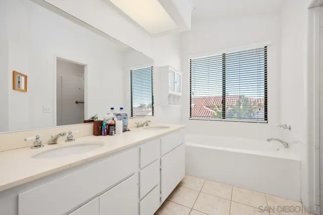 $1,049,000 | 5070 Chalet Drive, Oceanside, CA 92057