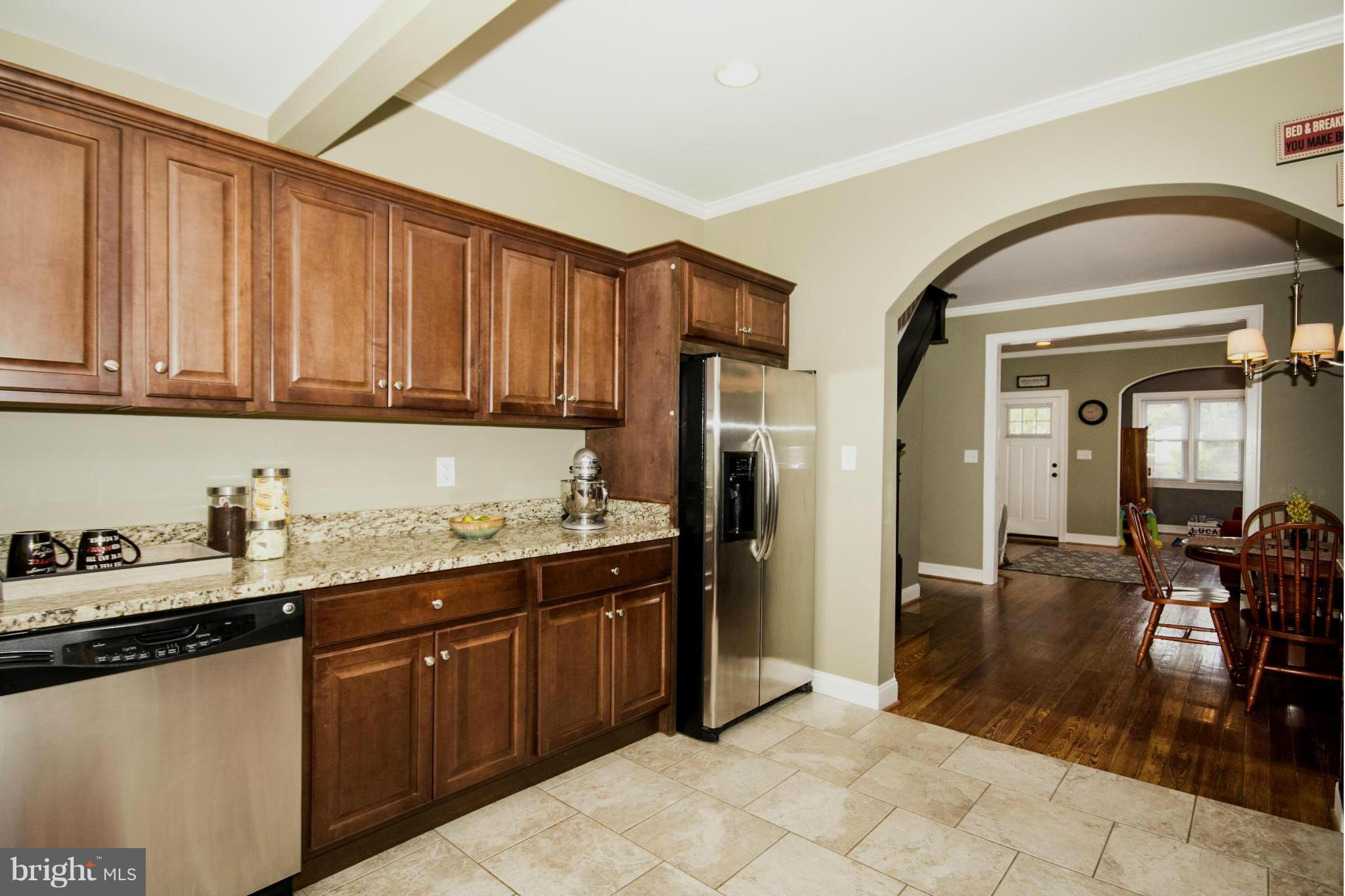 4512 Raspe Avenue Baltimore, MD 21206 - Photo 11 of 25 Kitchen