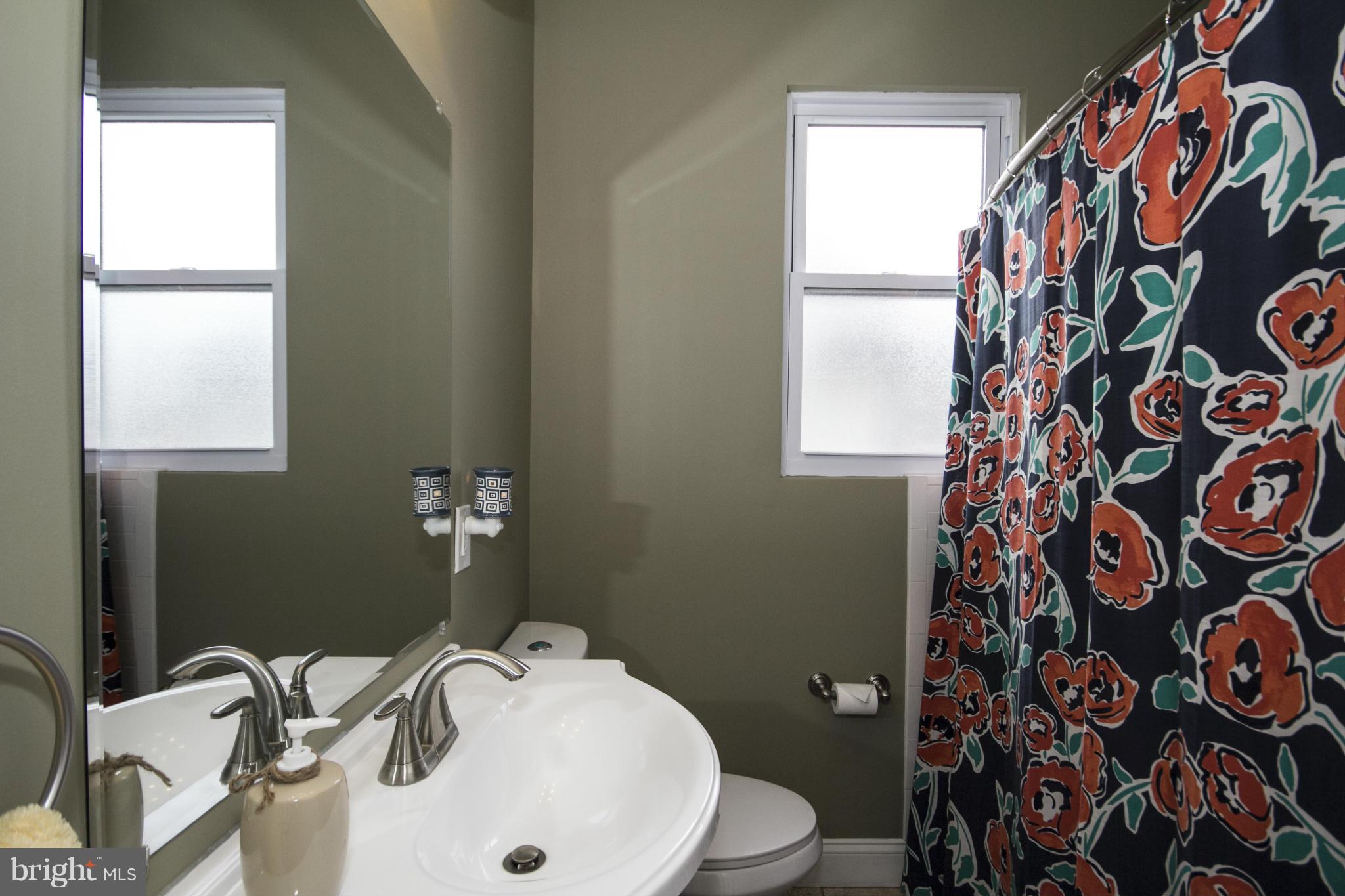 4512 Raspe Avenue Baltimore, MD 21206 - Photo 16 of 25 Bath
