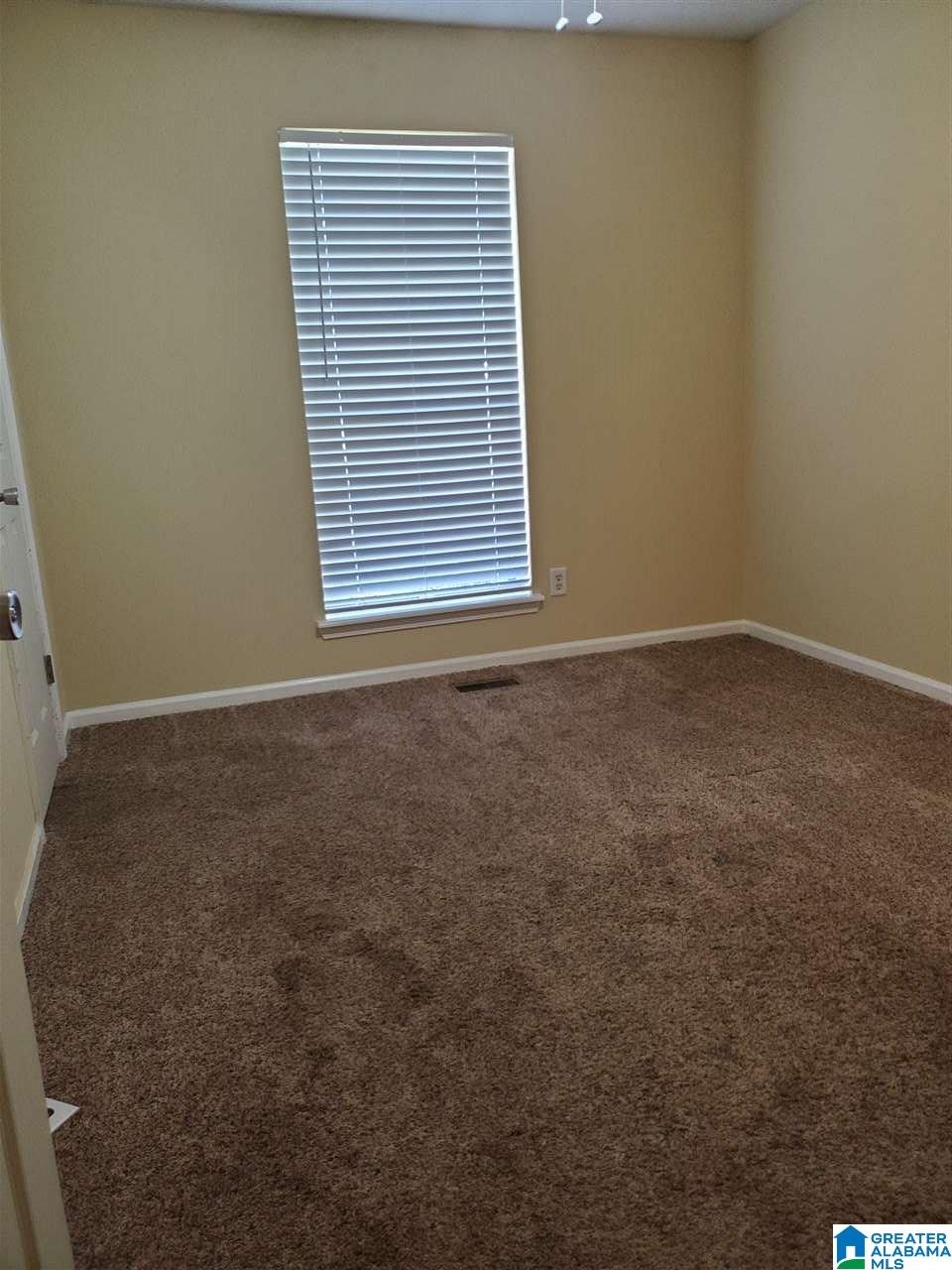2029 Phillips Circle Leeds, AL 35094 - Photo 6 of 7
