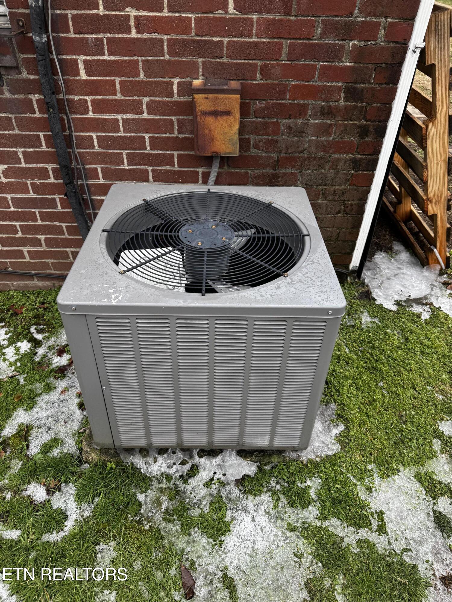 217 Grata Road Knoxville, TN 37914 - Photo 10 of 39 IMG_9837