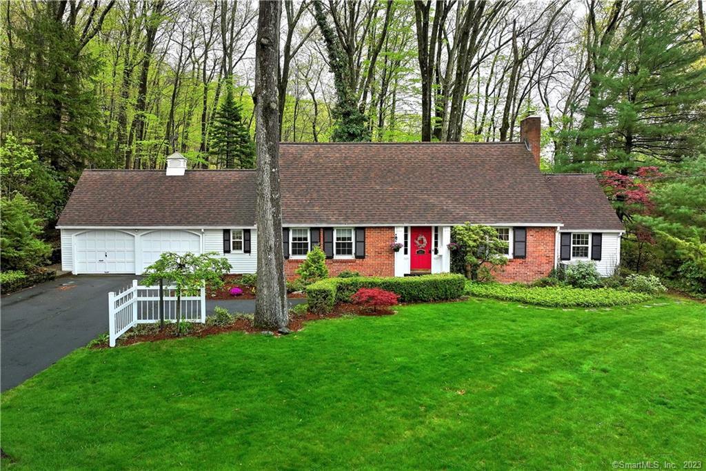 front view of house with a yard