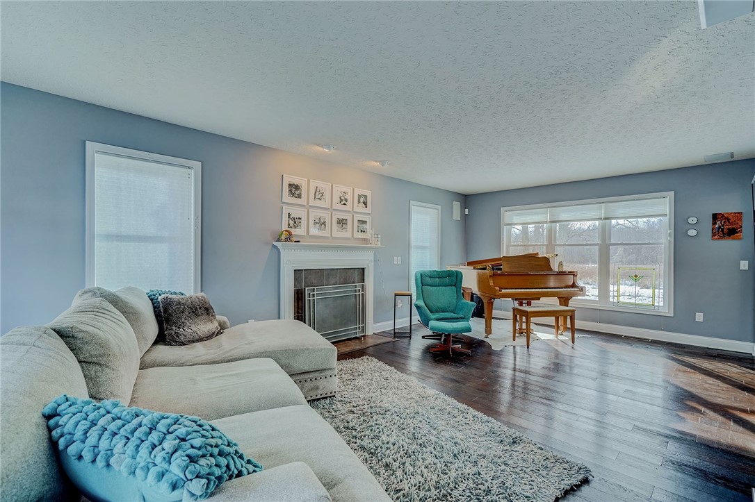 61 James Moore Circle Parma, NY 14468 - Photo 4 of 50