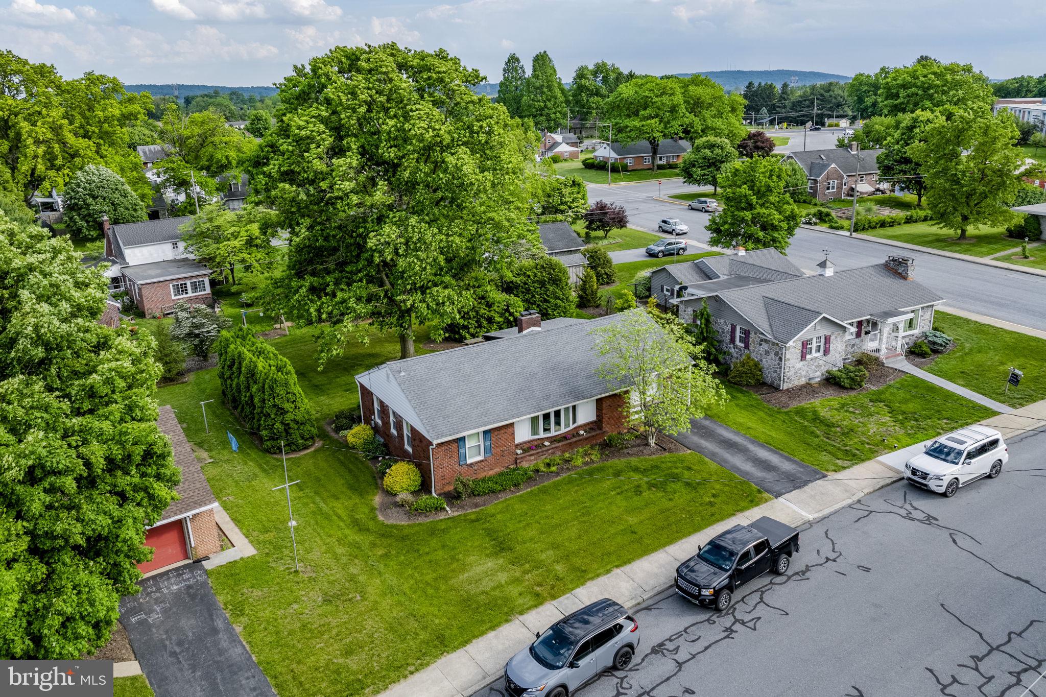 529 South 6th Street Denver, PA 17517 - Photo 9 of 54