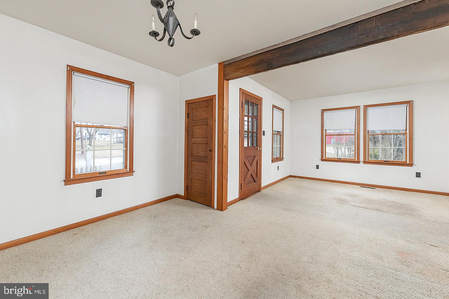 8 Eric Road Mullica Hill, NJ 08062 - Photo 6 of 17 Gallery Image 6