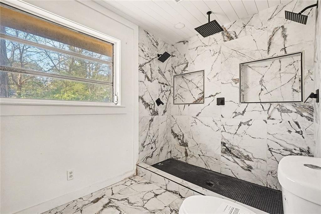 1933 Glen Echo Drive Decatur, GA 30032 - Photo 14 of 27