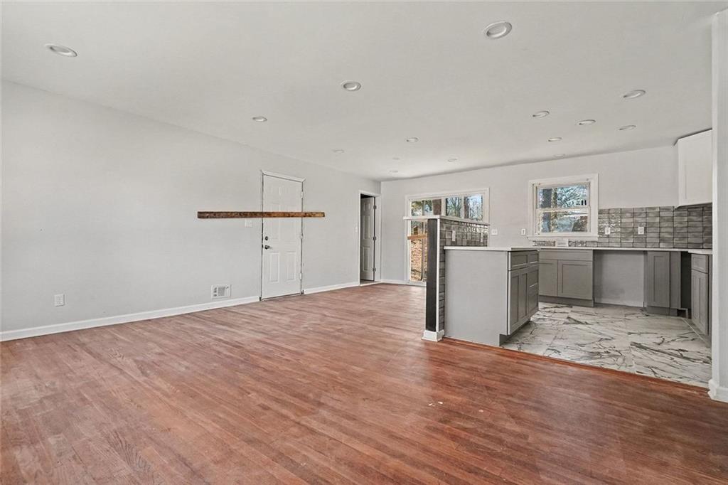 1933 Glen Echo Drive Decatur, GA 30032 - Photo 6 of 27