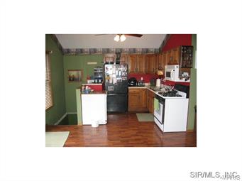 21595 Westview Road Carlyle, IL 62231 - Photo 10 of 24