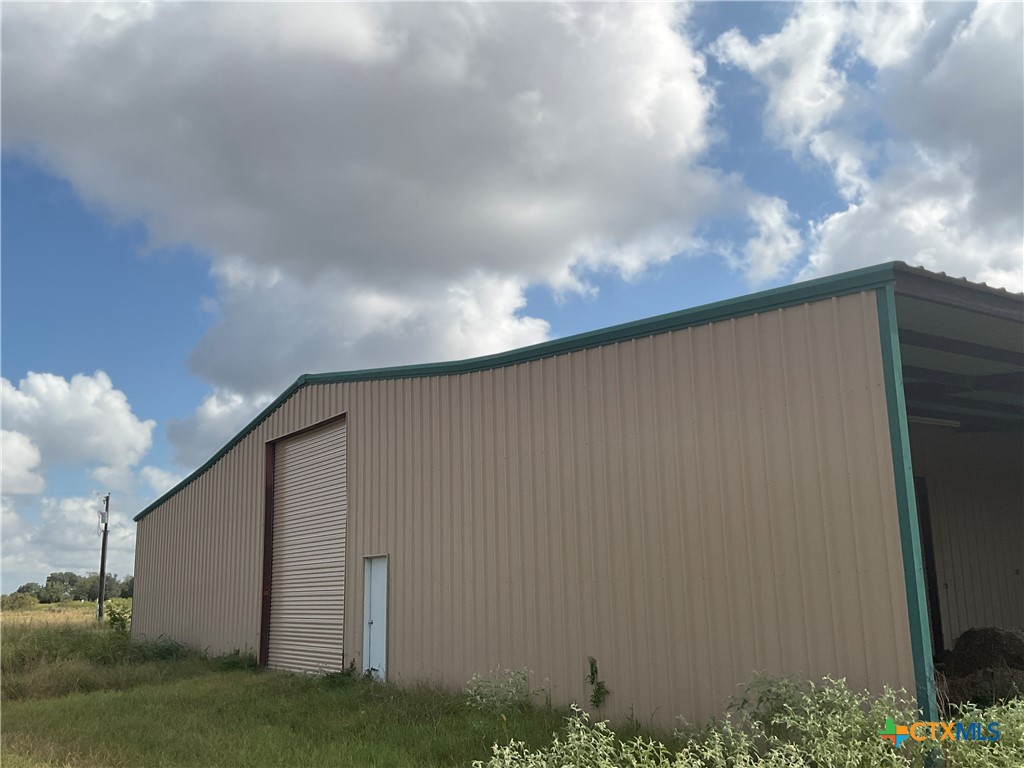 383 County Road 233 Hallettsville, TX 77964 - Photo 32 of 48 a view of a backyard