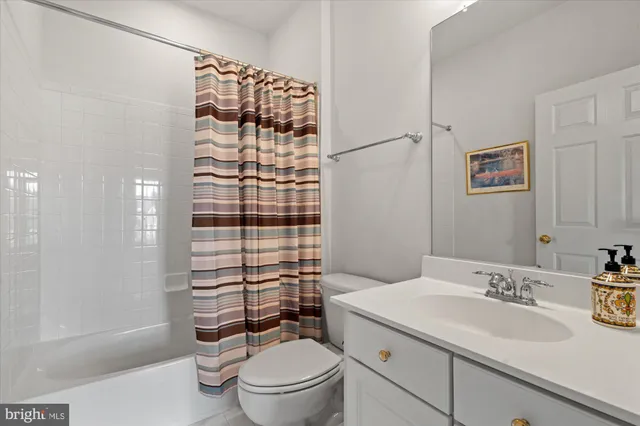 $1,450,000 | 43041 Lago Stella Place, Ashburn, VA 20148