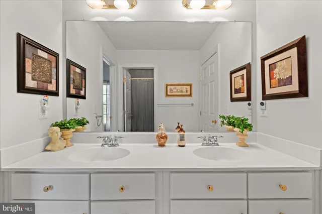 $1,450,000 | 43041 Lago Stella Place, Ashburn, VA 20148