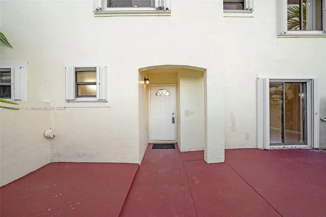 $2,190 | 3208 San Remo Circle, Homestead, FL 33035