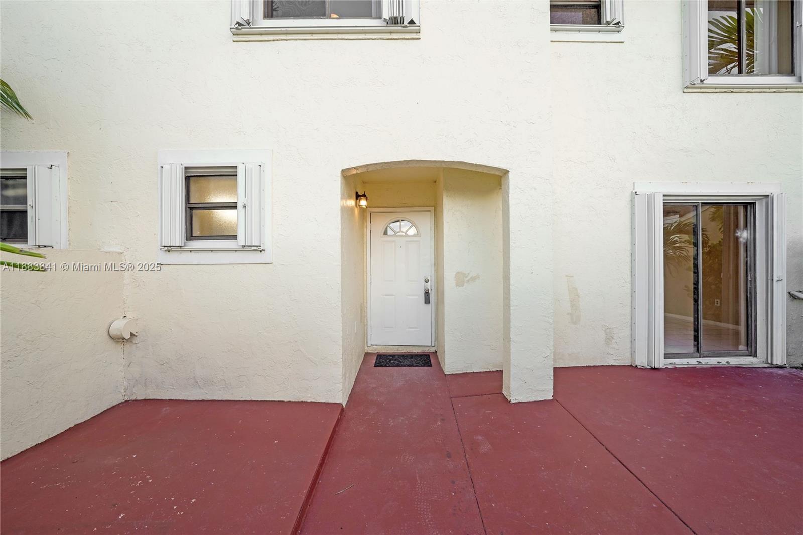 3208 San Remo Circle Homestead, FL 33035 - Photo 2 of 62