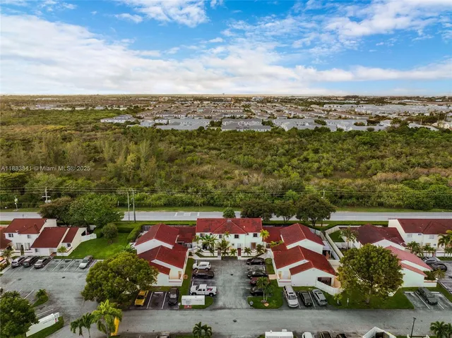 $2,190 | 3208 San Remo Circle, Homestead, FL 33035