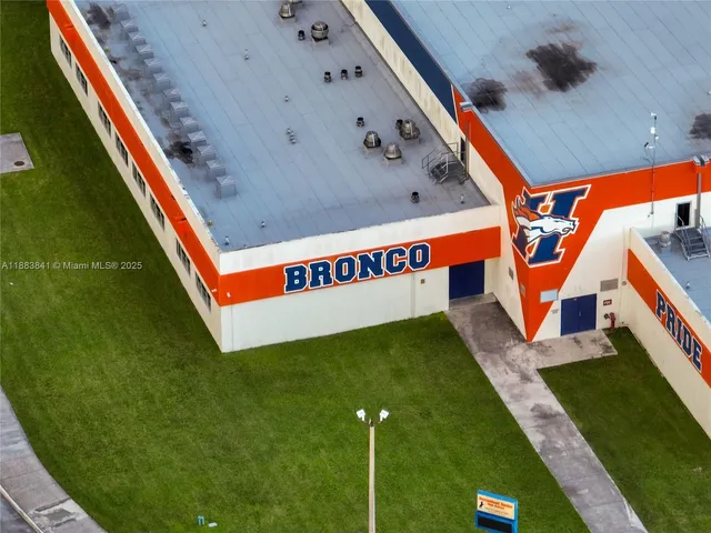 $2,190 | 3208 San Remo Circle, Homestead, FL 33035