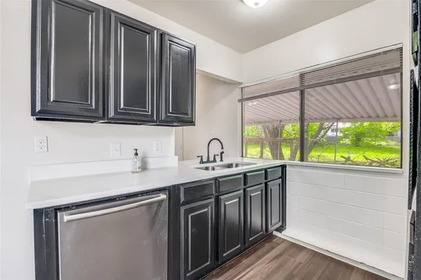 $212,000 | 1519 Oakbrook Street, Lancaster, TX 75134